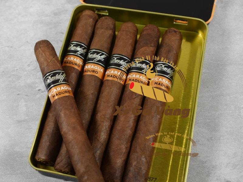 So sánh Davidoff Primeros Nicaragua Maduro với các dòng khác